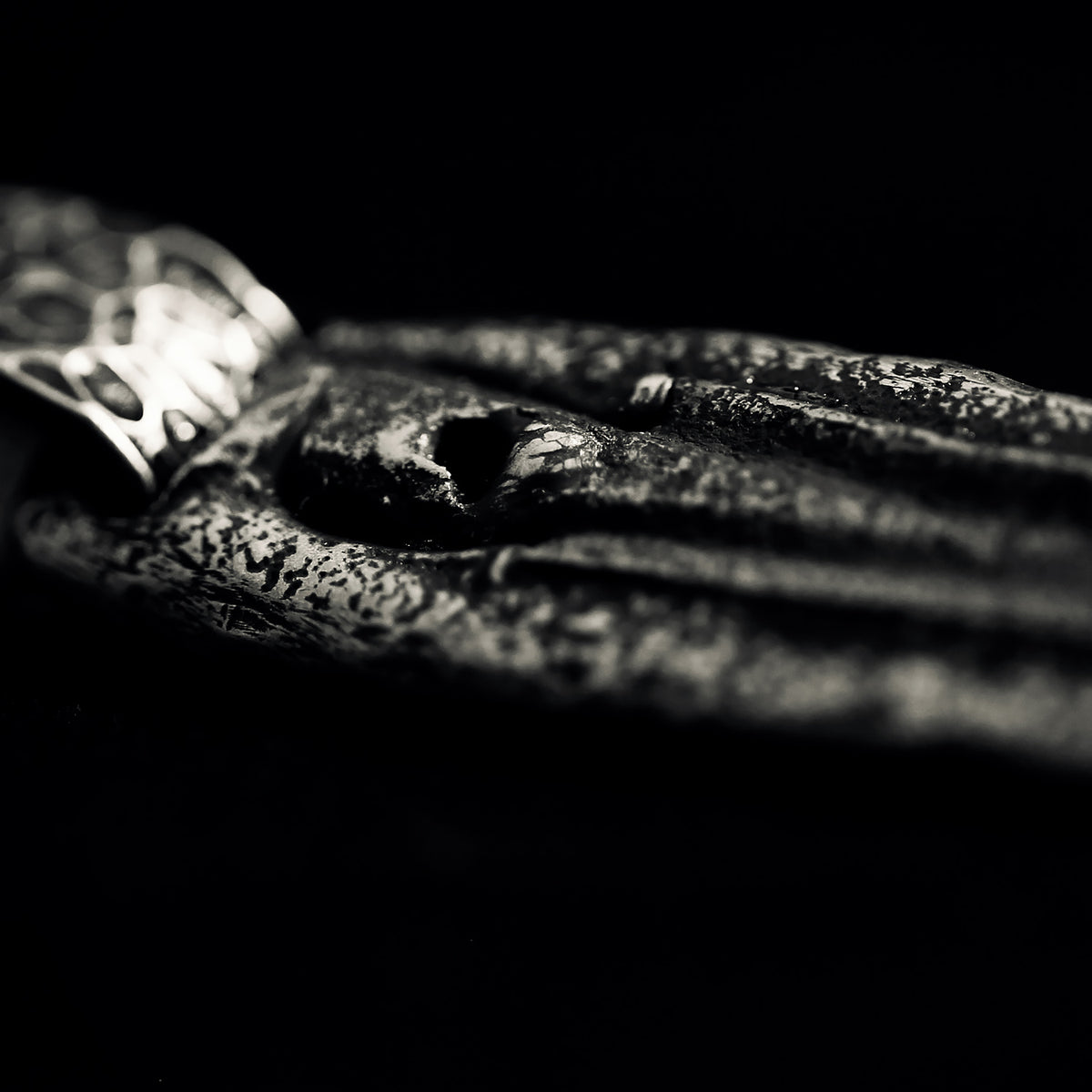 Pendere | Arrowhead